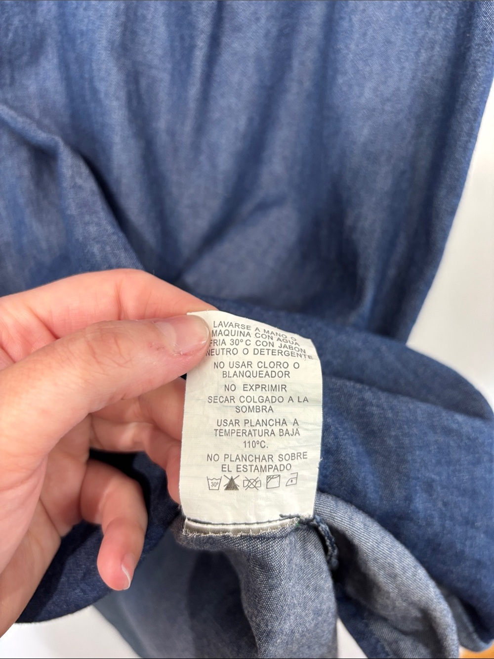 Vertiche Sleeveless Indigo Embroidered Denim Dress - Picture 4 of 5